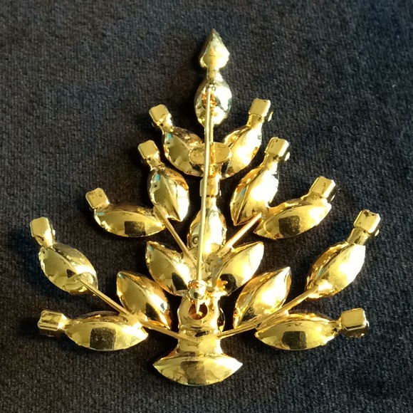 Vintage NWOT Christmas Tree Brooch - Picture 3 of 4